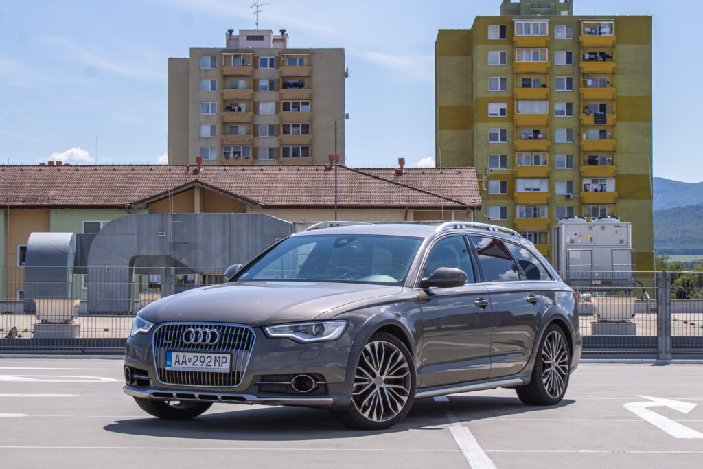 Audi A6 Allroad 3.0 TDI quattro S tronic / AJ NA SPLÁTKY / PROTIÚČET /