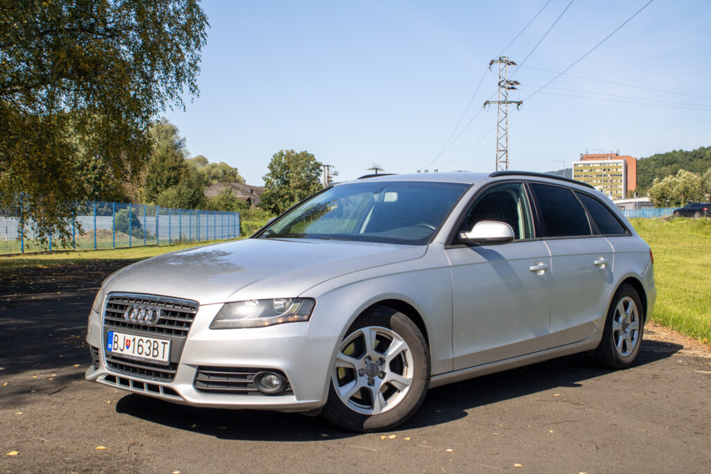 Audi A4 Avant 2.0 TDI 136k /Aj na splátky/