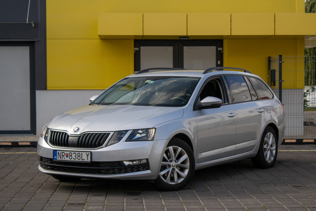 Škoda Octavia Combi 2.0 TDI Ambition DSG 4x4 EU6