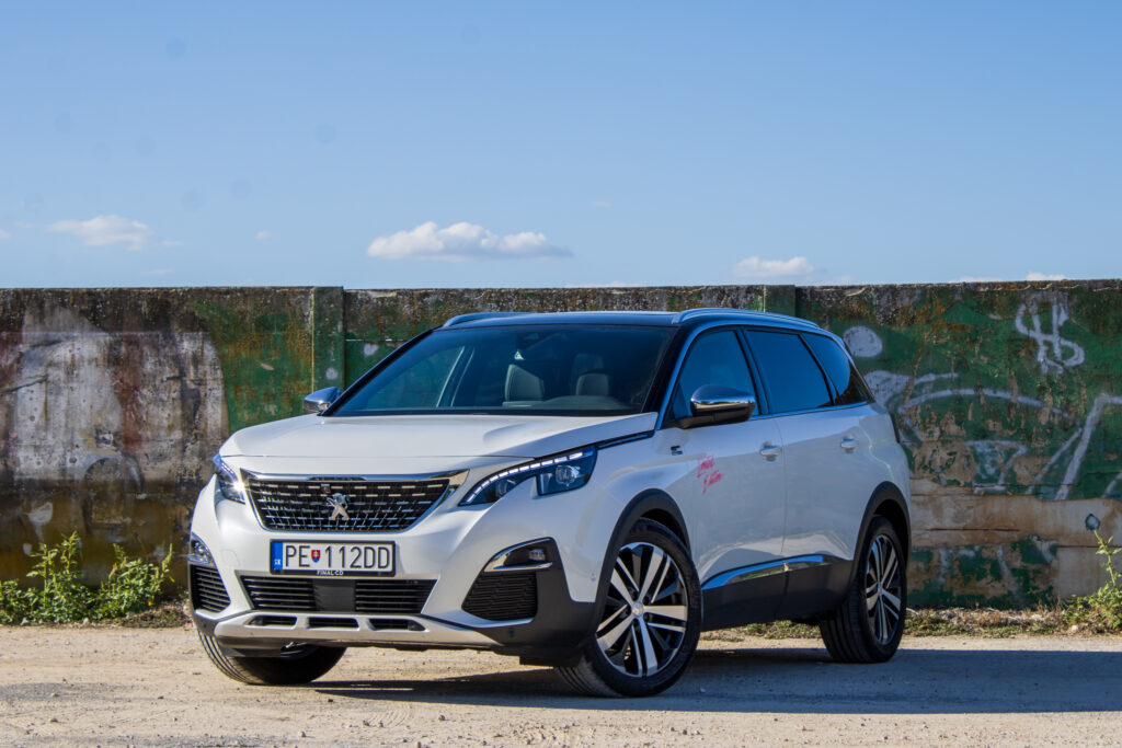 Peugeot 5008 2.0 BlueHDi 177 S&S GT Line EAT8 /7 MIEST/ /SVK AUTO/