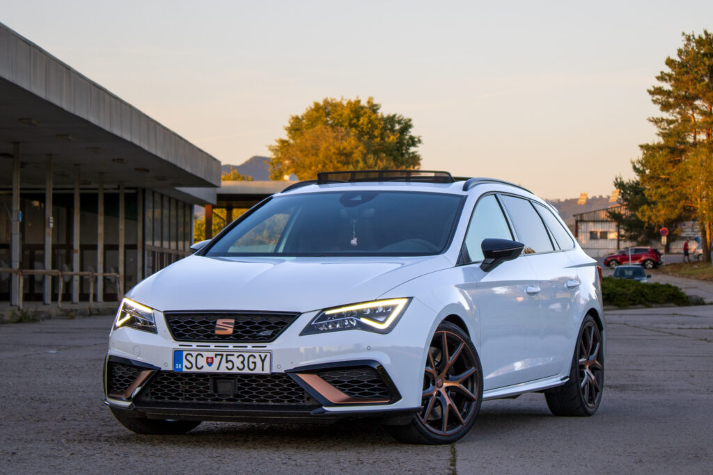 Seat Leon CUPRA R ST 2.0 TSI 4Drive DSG / AJ NA SPLÁTKY /