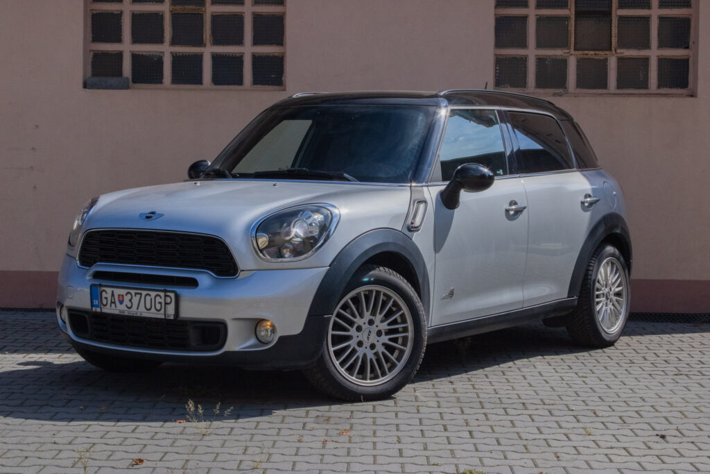 Mini Countryman Cooper SD ALL4 Automat / AJ NA SPLÁTKY