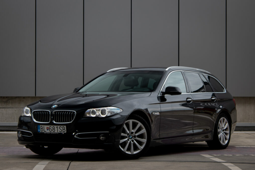 BMW Rad 5 Touring 520d 190k A/T