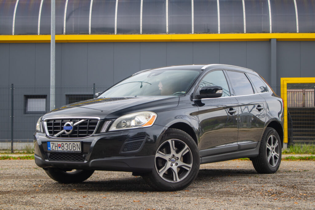 Volvo XC60 AJ NA SPLÁTKY / PROTIÚČET /