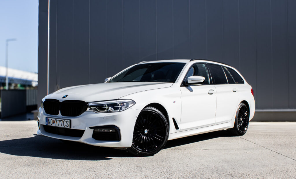 BMW Rad 5 Touring 520d xDrive A/T  /AJ NA SPLÁTKY / PROTIÚČET /
