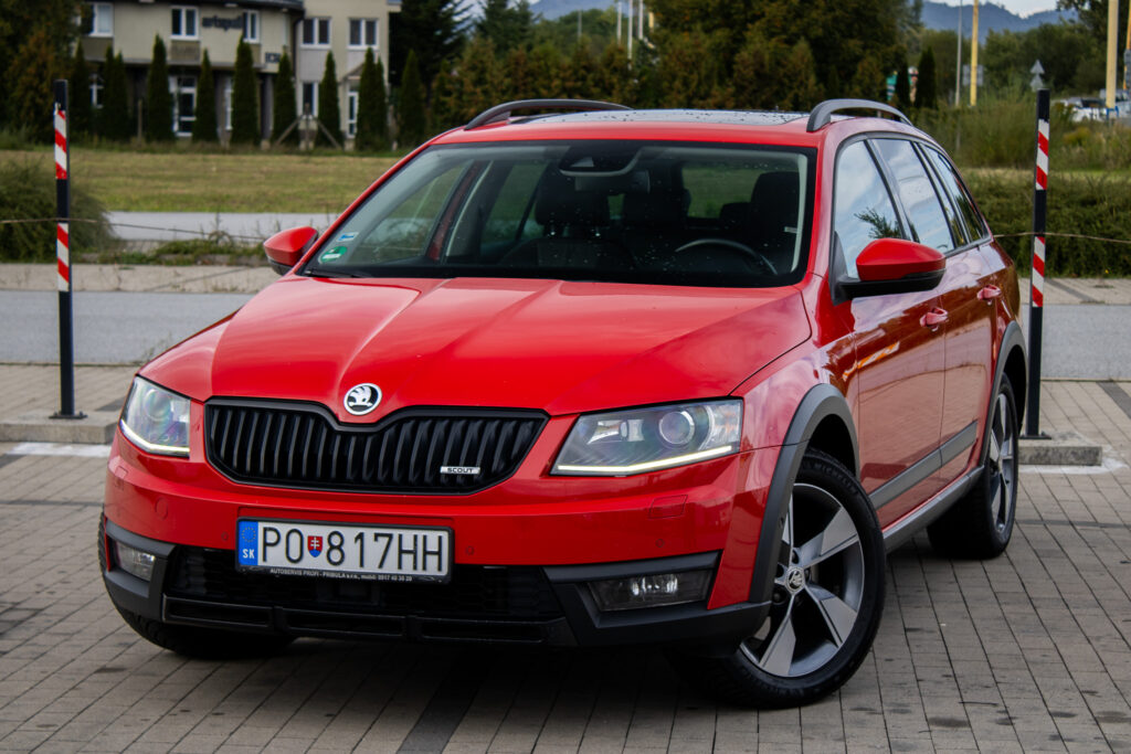 Škoda Octavia Combi Scout / AJ NA SPLÁTKY / PROTIÚČET /