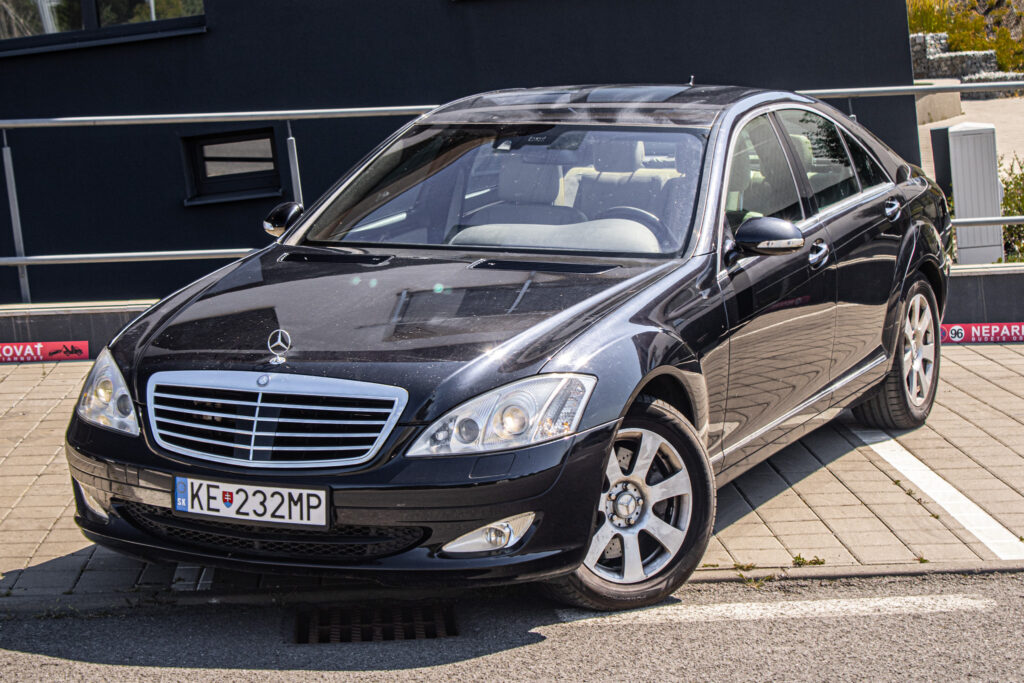 Mercedes-Benz S trieda Sedan 320 CDI 4-matic