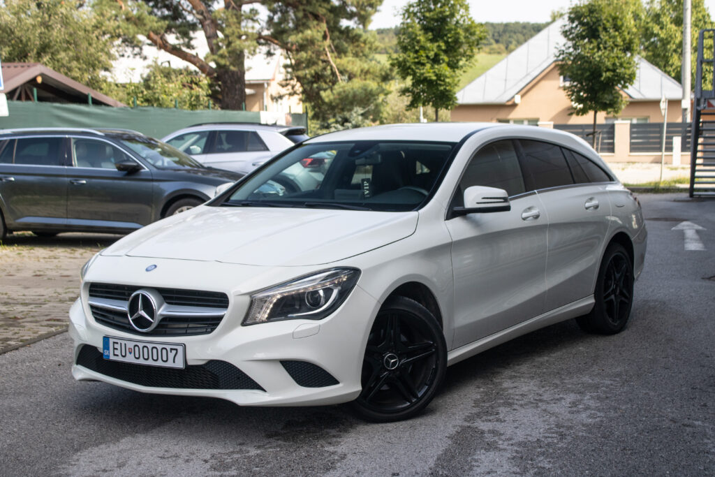 Mercedes-Benz CLA Shooting Brake SB 200 CDI A/T