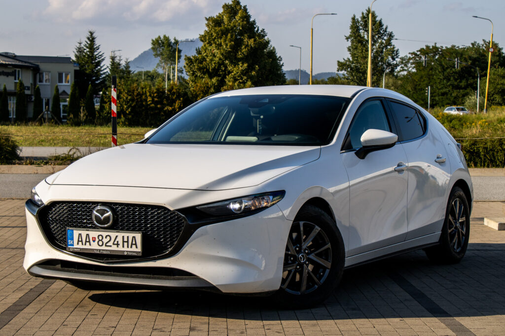 Mazda 3 2.0 Skyactiv G122