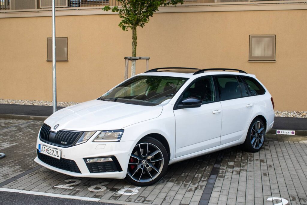 Škoda Octavia Combi 2.0 TDI RS DSG 4x4