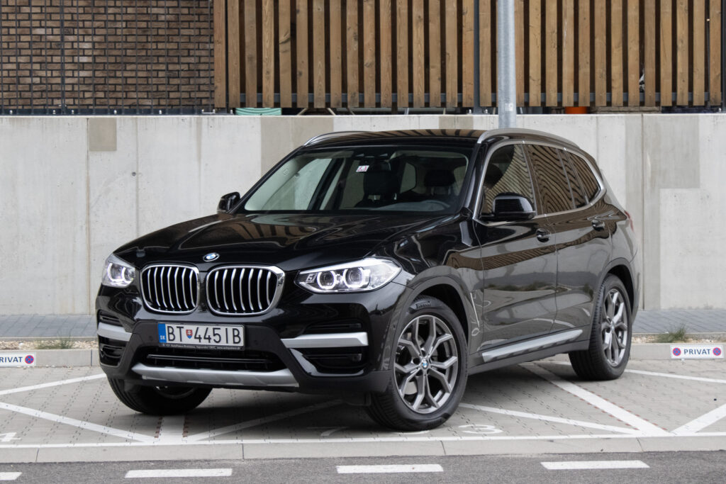 BMW X3 xDrive20i A/T