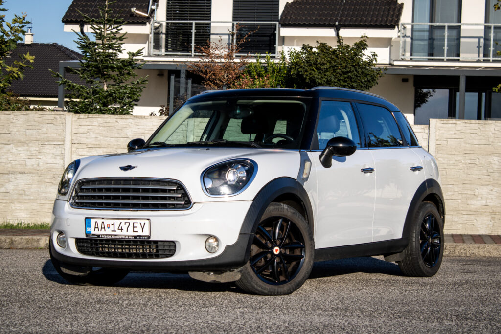 Mini Countryman Cooper D A/T  / AJ NA SPLÁTKY /