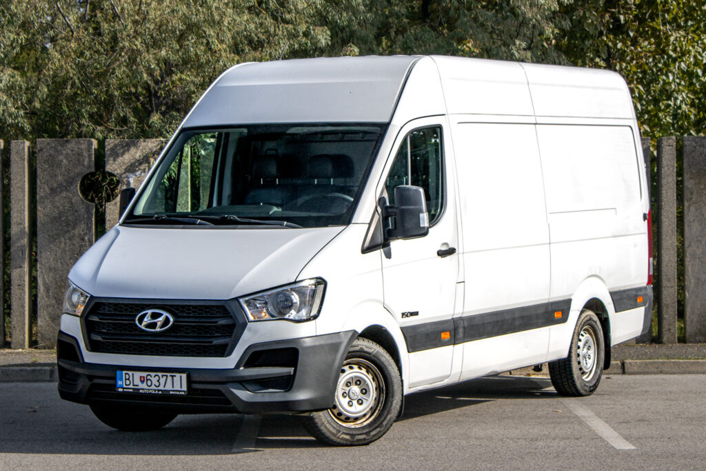 Hyundai H 350 H350 2.5 CRDi L3H2 Classic