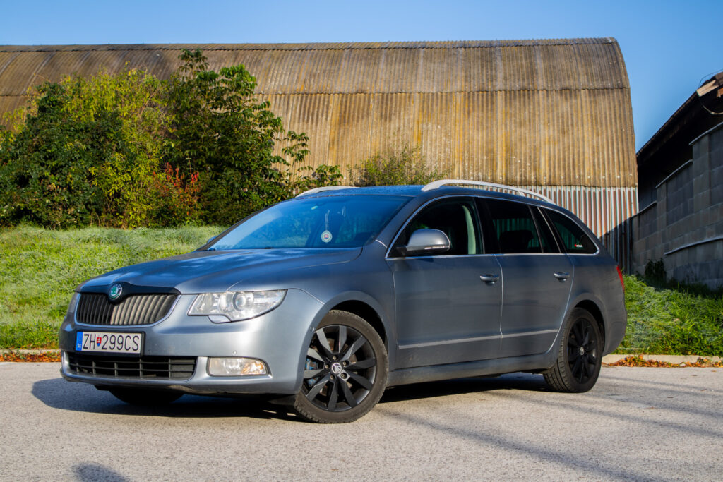 Škoda Superb Combi 2.0 TDI CR AJ NA SPLÁTKY / PROTIÚČET /