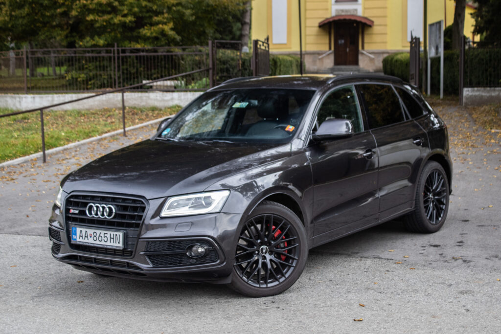 Audi SQ5 3.0 BiTDI quattro Tiptronic, 240kW (2015) / AJ NA SPLÁTKY / PROTIÚČET /