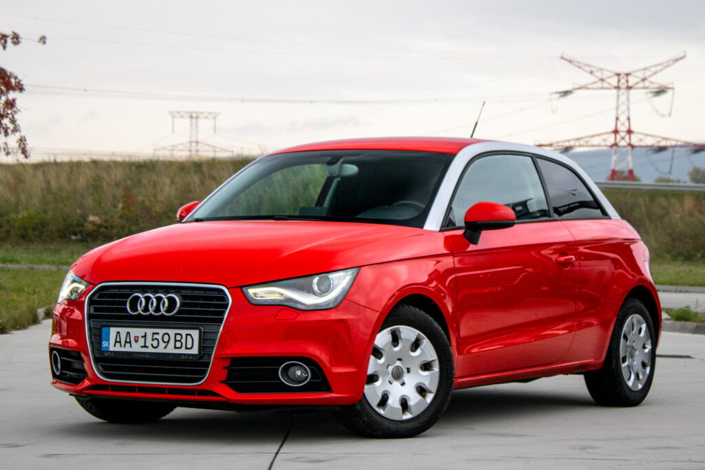 Audi A1 1.6 TDI Attraction S-tronic / AJ NA SPLÁTKY / PROTIÚČET /