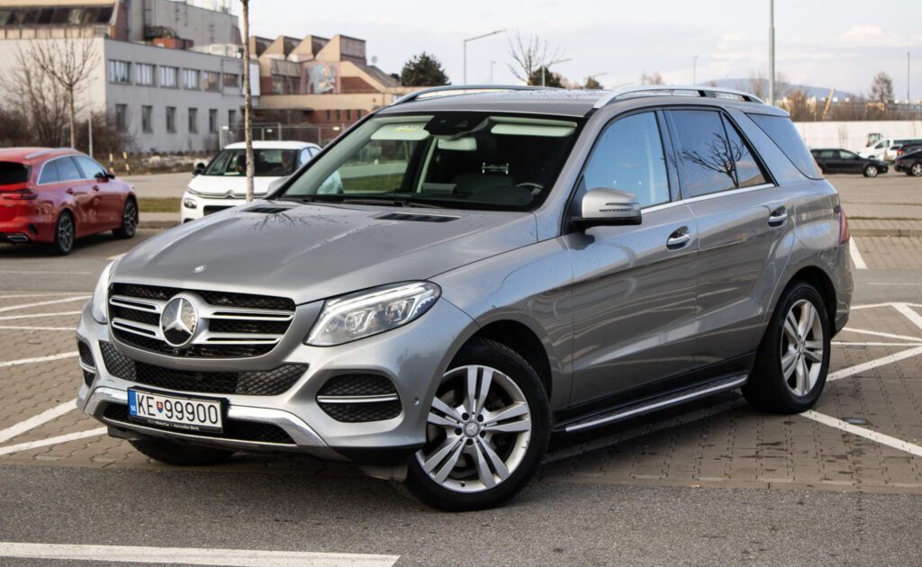 Mercedes-Benz GLE SUV 350d 4matic, 190kW (2016) / AJ NA SPLÁTKY / PROTIÚČET /