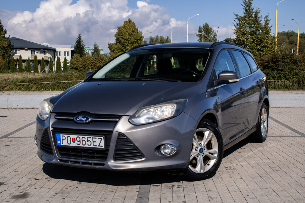 Ford Focus Kombi 1.0 EcoBoost 125k Trend, 92kW (2014) / AJ NA SPLÁTKY / PROTIÚČET /