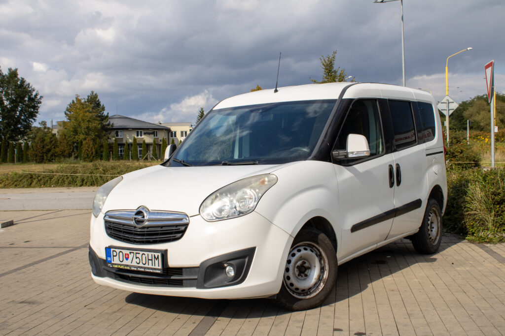 Opel Combo Van 1,6 CDTI 105 K 77KW L1H1 / AJ NA SPLÁTKY/ PROTIÚČET /