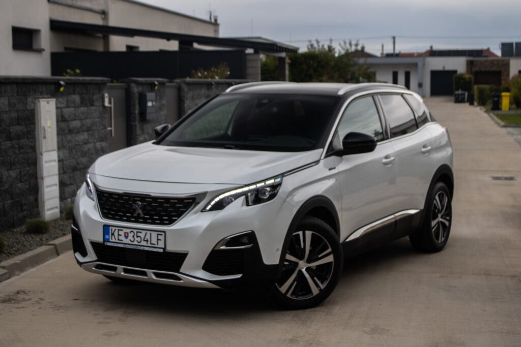 Peugeot 3008 1.6 THP GT Line EAT6, 121kW (2017) / AJ NA SPLÁTKY / PROTIÚČET /