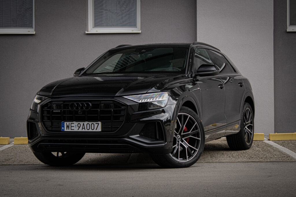 Audi Q8 55 TFSI mHEV quattro tiptronic / AJ NA SPLÁTKY / PROTIÚČET /