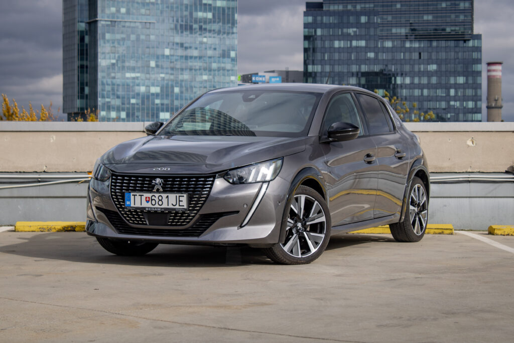 Peugeot 208 1.2 PureTech 100 GT Pack EAT8 / AJ NA SPLÁTKY / PROTIÚČET /