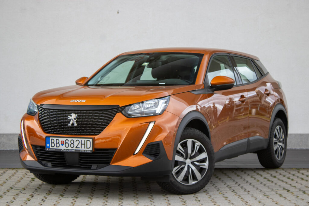 Peugeot 2008 1.2 PureTech 100 Active, 74kW, M6, 5d. / AJ NA SPLÁTKY / PROTIÚČET /