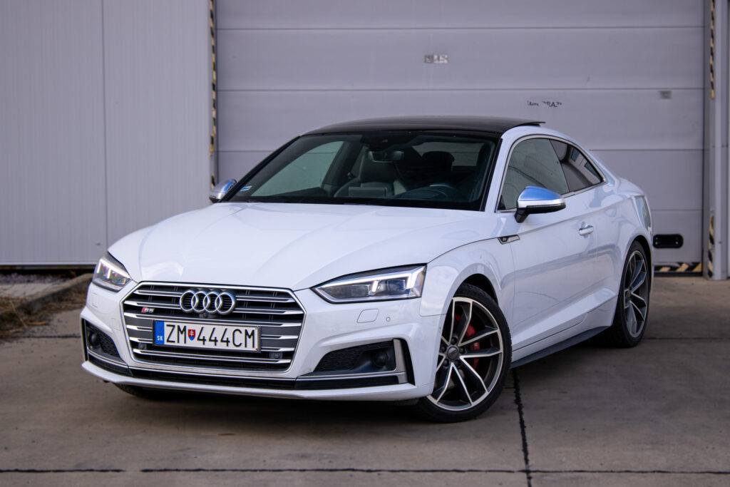 Audi S5/S5 Sportback S5 3.0 TFSI 4x4 260kW, AT/6 2016 / AJ NA SPLÁTKY / PROTIÚČET /