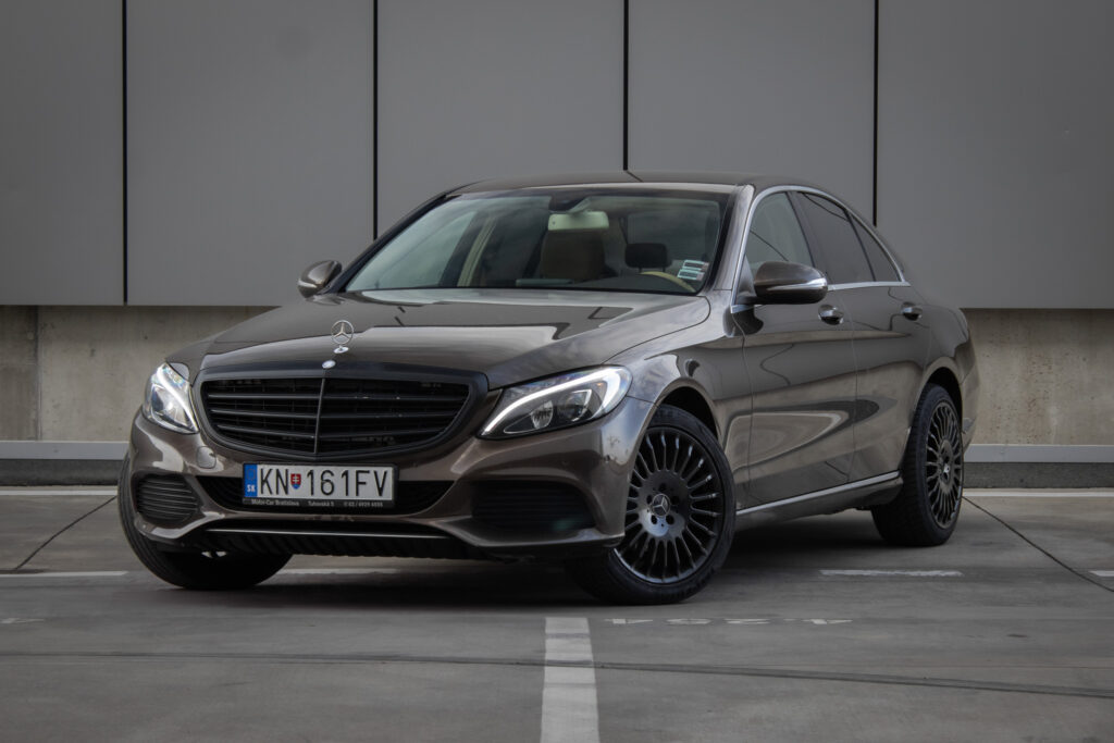 Mercedes-Benz C trieda Sedan 200 d A/T