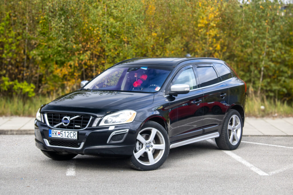 Volvo XC60 T-6 AWD R-Design Geartronic 224kW