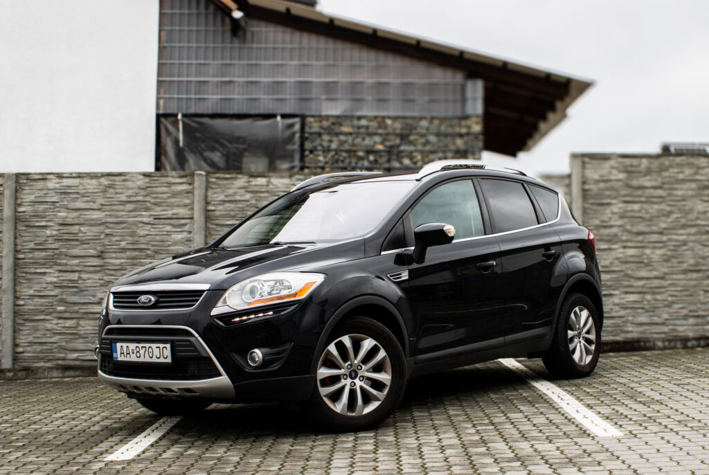 Ford Kuga 2.0 TDCi DPF Titanium 4WD PowerShift  /AJ NA SPLÁTKY / PROTIÚČET /