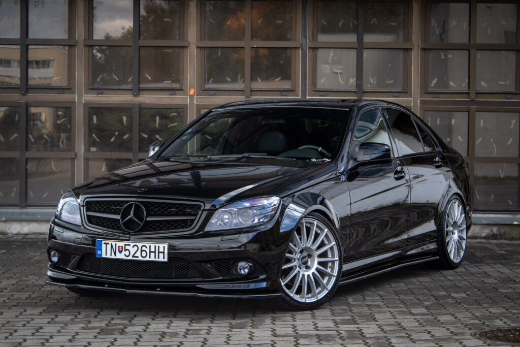 Mercedes-Benz C trieda Sedan 350 AMG Styling, 200kW, V6, A/T /AJ NA SPLÁTKY/PROTIÚČET/