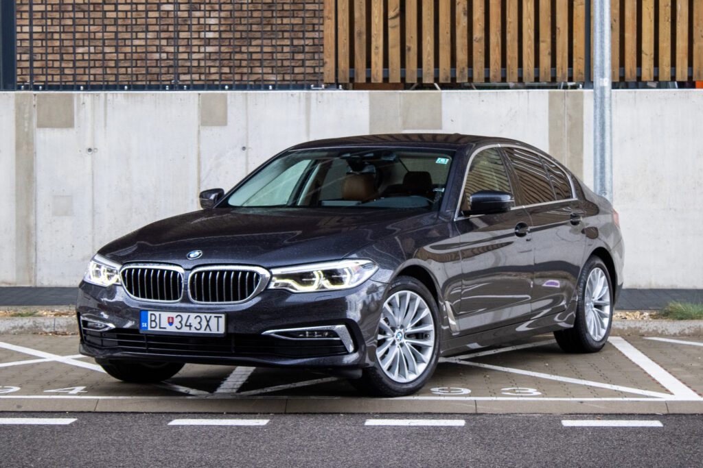 BMW Rad 5 520d xDrive A/T