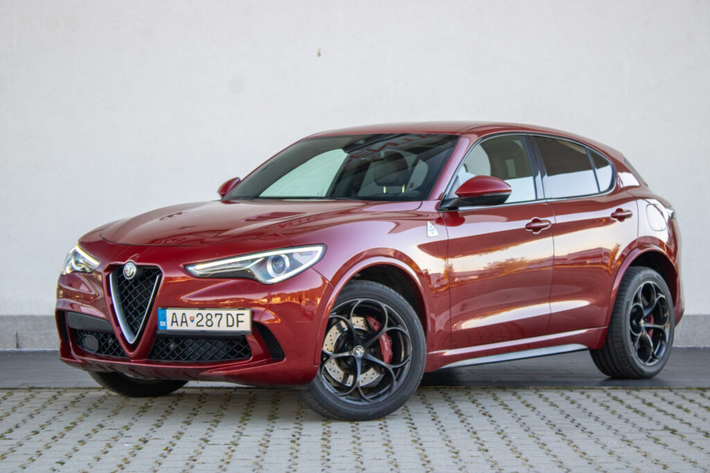 Alfa Romeo Stelvio 2.9 V6 Twin Turbo QV AWD A/T, 375 kW, A8,