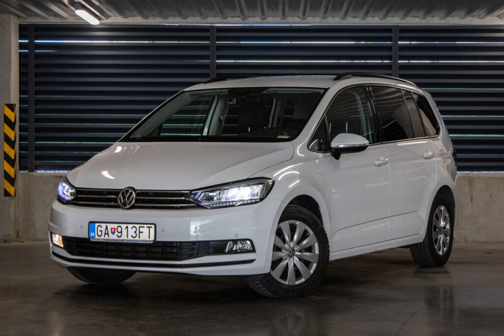 Volkswagen Touran 1.6 TDI SCR BMT Comfortline DSG // AJ NA SPLÁTKY / PROTIÚČET