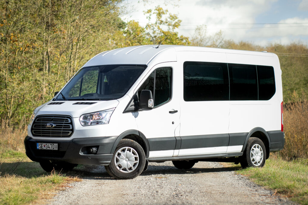 Ford Transit 2.2 92kW 9 miestne - AJ NA SPLÁTKY / PROTIHODNOTA
