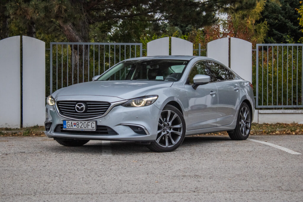 Mazda 6 2.0 Skyactiv-G Revolution / 1.MAJITEĽ / DPH / BOSE / PROTIÚČET / AJ NA SPLÁTKY