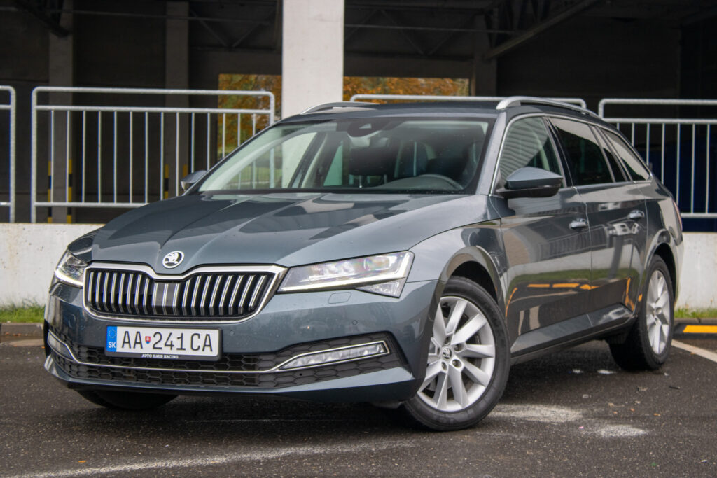 Škoda Superb Combi 2.0 TDI SCR Style 4x4 DSG, 147kW /AJ NA SPLÁTKY / PROTIÚČET /