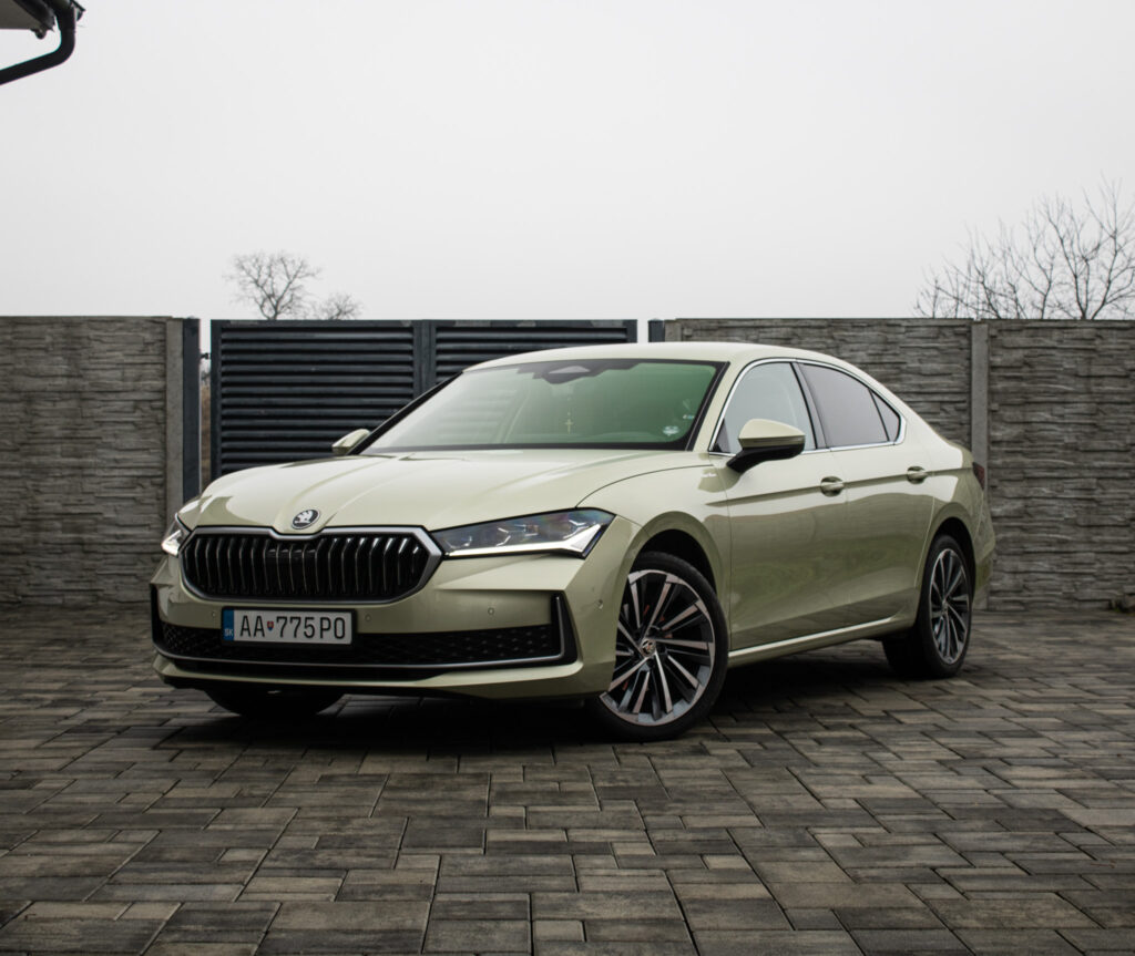 Škoda Superb 2.0 TDI SCR L K DSG / AJ NA SPLÁTKY / PROTIÚČET