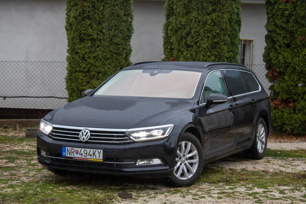 Volkswagen Passat Variant 2.0 TDI Highline DSG / AJ NA SPLÁTKY / PROTIÚČET