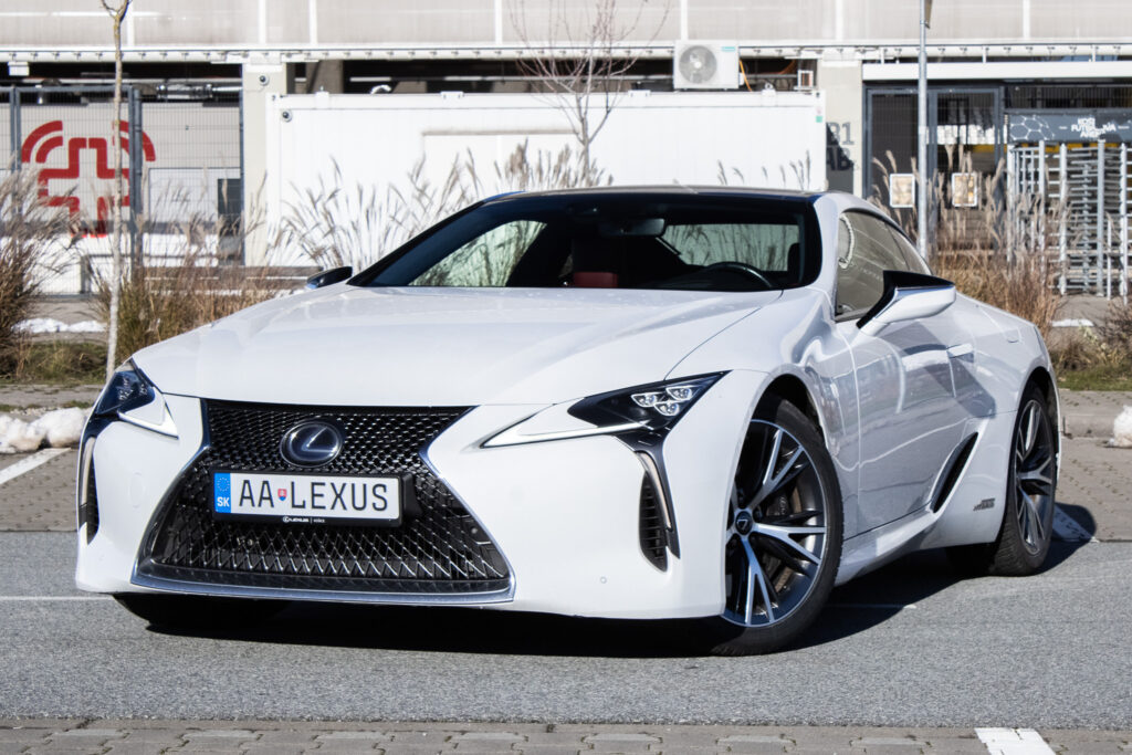 Lexus LC 500h, (2017) / AJ NA SPLÁTKY / PROTIÚČET /