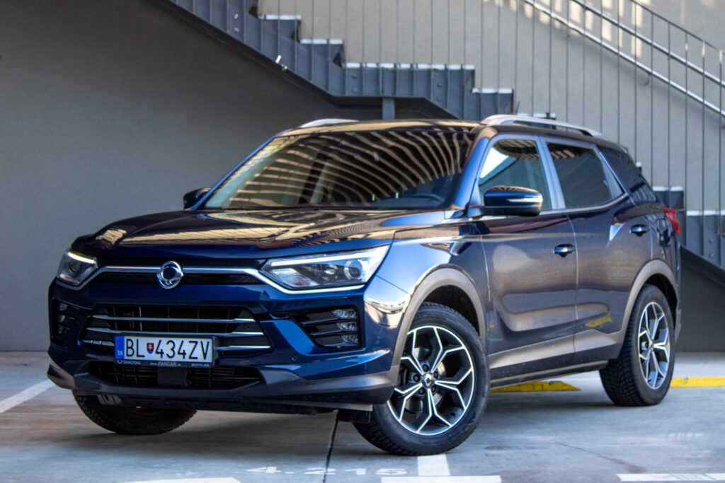 SsangYong Korando 1.5 Turbo e-XGI 163k Style+ / AJ NA SPLÁTKY / PROTIÚČET / ZÁRUKA