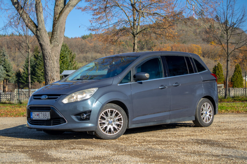 Ford Grand C-Max 1.6 / AJ NA SPLÁTKY / PROTIÚČET /