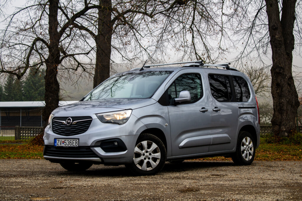 Opel Combo Life 1.2 Turbo / AJ NA SPLÁTKY / PROTIÚČET /