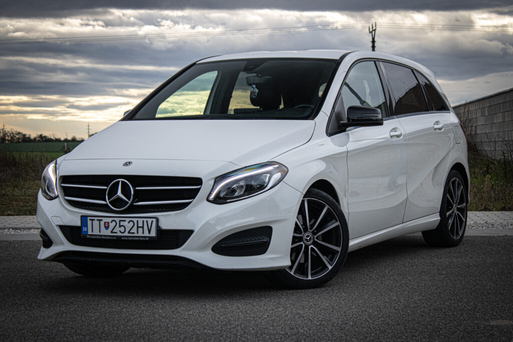Mercedes-Benz B trieda 180 Entry A/T / AJ NA SPLÁTKY / PROTIHODNOTA /