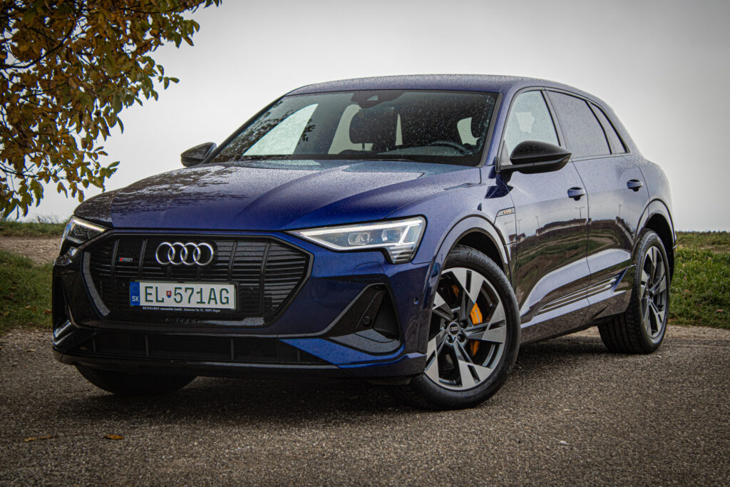 Audi E-tron 55 quattro S line / AJ NA SPLÁTKY / PROTIÚČET /