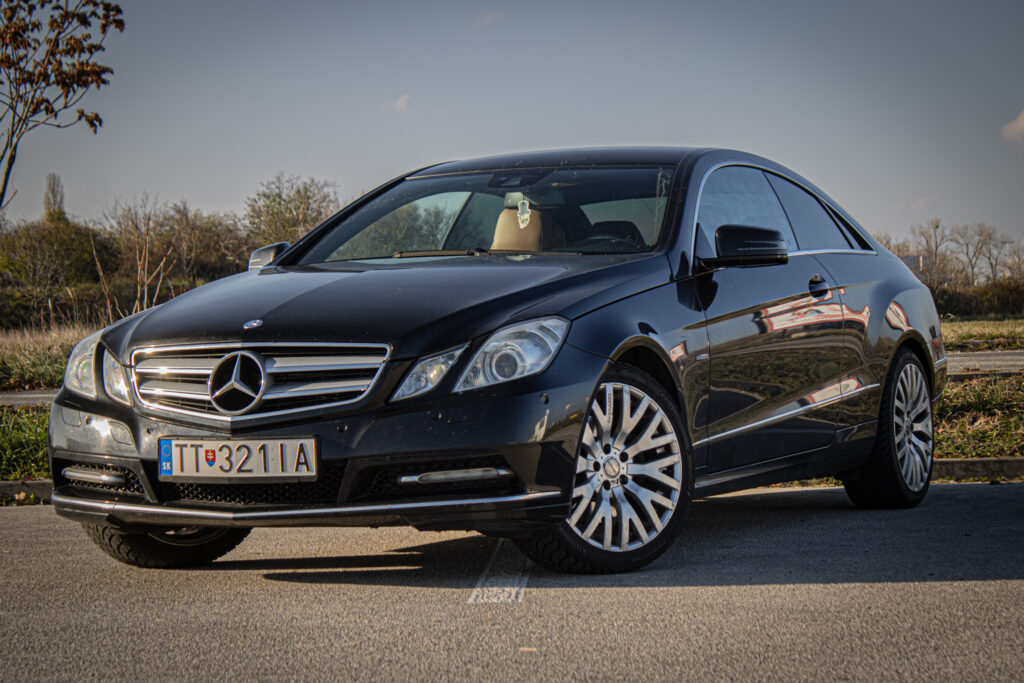 Mercedes-Benz E trieda Kupé 350CDI 170kW / AJ NA SPLÁTKY / PROTIHODNOTA /