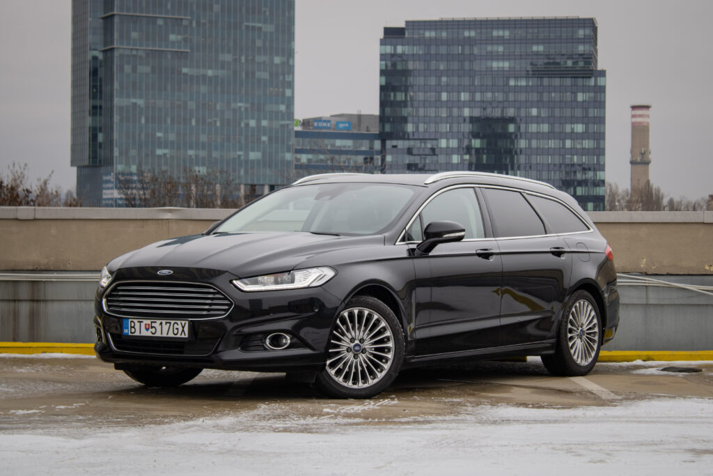 Ford Mondeo Combi Modeo Titanium 2.0L DOHC CR DSL 230PS, AT/6 / AJ NA SPLÁTKY / PROTIÚČET /