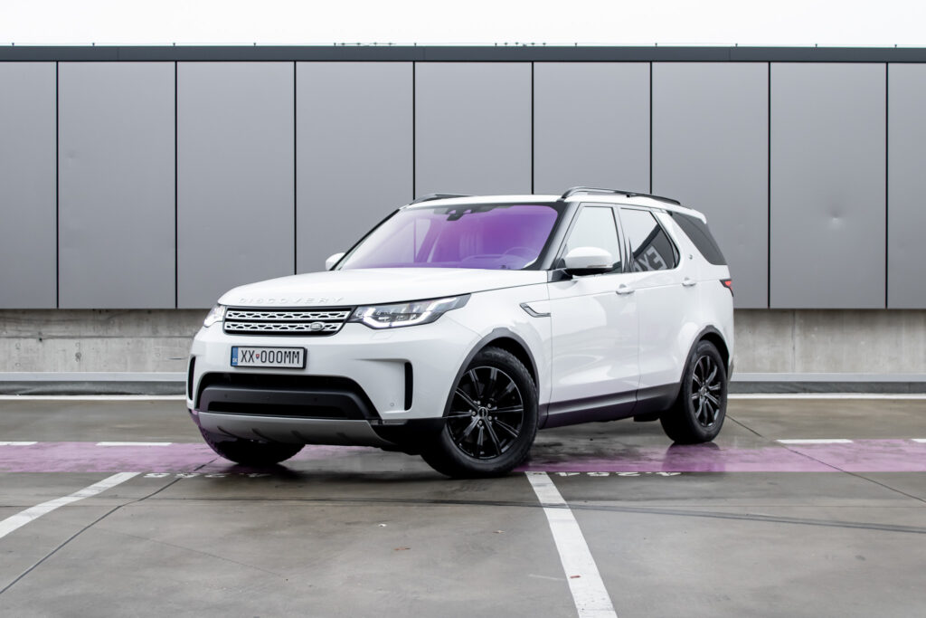 Land Rover Discovery 3.0l Td6 FIRST EDITION AUTO 4WD / AJ NA SPLÁTKY / PROTIÚČET