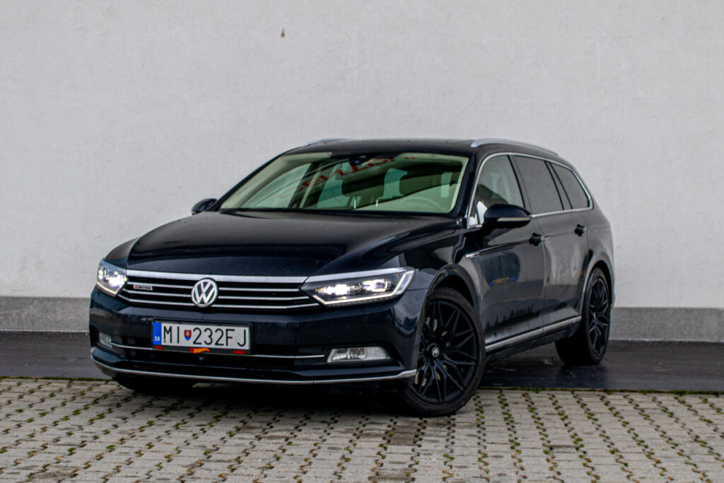Volkswagen Passat Variant 2.0 BiTDI 240k BMT Highline 4MOTION DSG